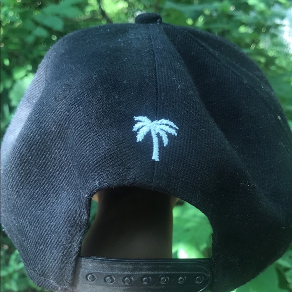 Trees hat - Picture 2 of 4